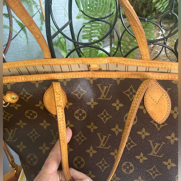 Louis Vuitton Neverfull PM with Certificate of Authenticity - Picture 13 of 13